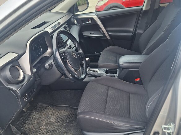 2018 Toyota RAV4 IV (XA40) Рестайлинг, серебристый, 2450000 рублей - вид 7