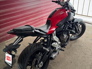 2014 Yamaha MT-07 (FZ-07), красный, 585000 рублей, вид 2