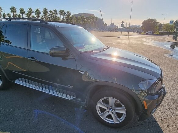 2008 BMW X5 48i II (E70), зелёный, 1800000 рублей - вид 4