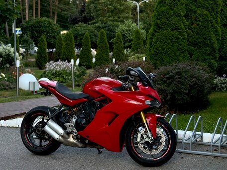 2018 Ducati Supersport, красный, 999000 рублей, вид 1