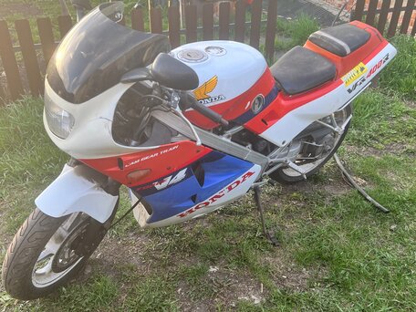 1994 Honda VFR 400, белый, 200000 рублей, вид 3