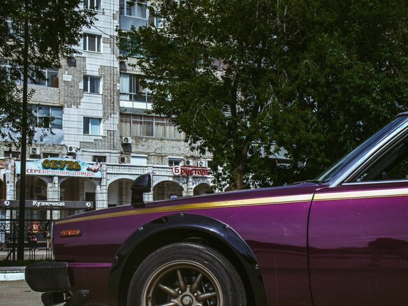 1981 Nissan Skyline GT 5-speed V (C210), фиолетовый, 3200000 рублей - вид 23