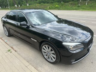 2012 BMW 7 серии Long 740Li V (F01/F02/F04), чёрный, 1750000 рублей, вид 1