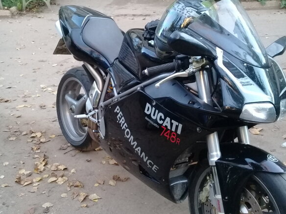2001 Ducati 748, чёрный - вид 3