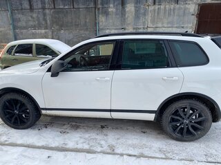 2013 Volkswagen Touareg II, белый, 2350000 рублей, вид 5