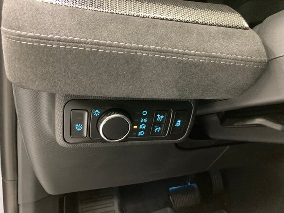 2026 Ford Mustang Mach-E 98 kWh I, голубой, 13115824 рублей - вид 9