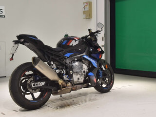 2023 BMW M 1000 R, чёрный, 1900000 рублей, вид 5