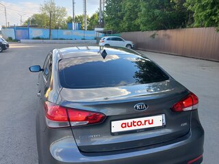 2019 Kia Cerato III Рестайлинг (Classic), серый, 1850000 рублей, вид 5