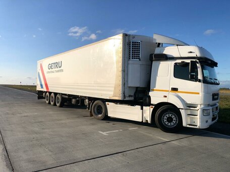 2017 КамАЗ 5490, белый, 3250000 рублей, вид 2