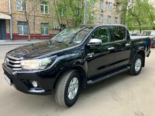 2020 Toyota Hilux VIII, чёрный, 4200000 рублей, вид 2