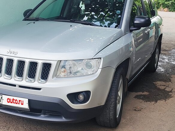 2012 Jeep Compass I Рестайлинг, серебристый, 1350000 рублей