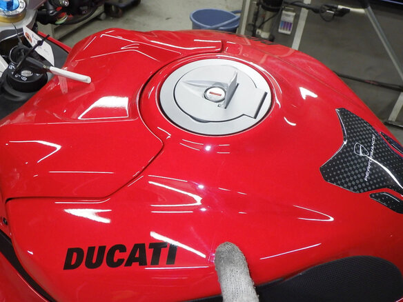 2025 Ducati Panigale V2, красный, 1725000 рублей - вид 20