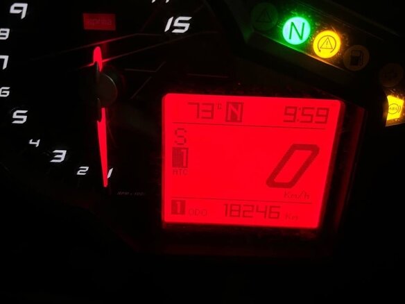 2013 Aprilia RSV4, жёлтый, 1000000 рублей - вид 5