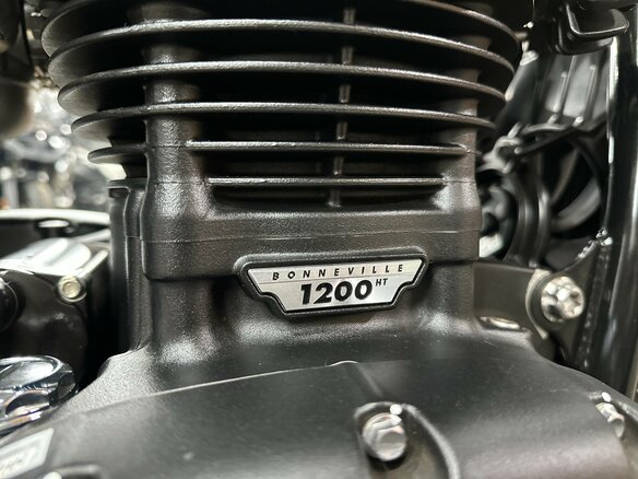 2020 Triumph Bonneville T120, чёрный, 1270000 рублей - вид 28