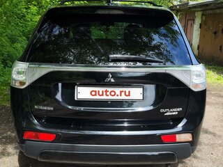 2014 Mitsubishi Outlander III Рестайлинг, чёрный, 1850000 рублей, вид 4
