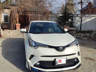 2018 Toyota C-HR I, белый, 2511111 рублей, вид 4