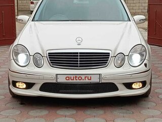 2004 Mercedes-Benz E-Класс 500 III (W211, S211), белый, 1250000 рублей, вид 2
