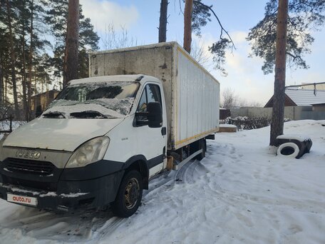 2014 Iveco Daily, белый, 2000000 рублей, вид 4