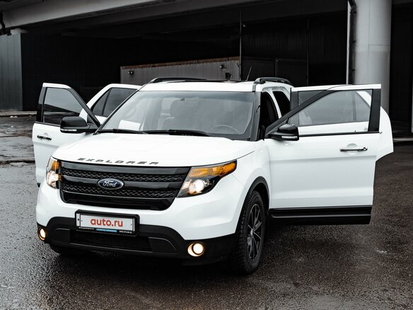2014 Ford Explorer Sport V, белый, 2500000 рублей - вид 9