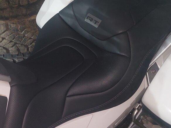 2011 BMW R 1200 RT, белый, 1000000 рублей - вид 11