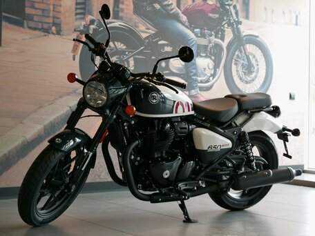2025 Royal Enfield Shotgun, белый, 741000 рублей, вид 4