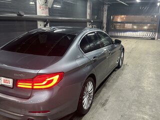 2019 BMW 5 серии 520i VII (G30/G31/G38), серый, 4000000 рублей, вид 4