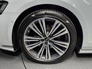 2025 Audi A8 Long 50 TDI IV (D5) Рестайлинг, белый, 10862644 рублей, вид 5