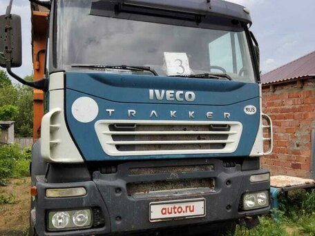 2007 Iveco Trakker, синий, 2000000 рублей, вид 1