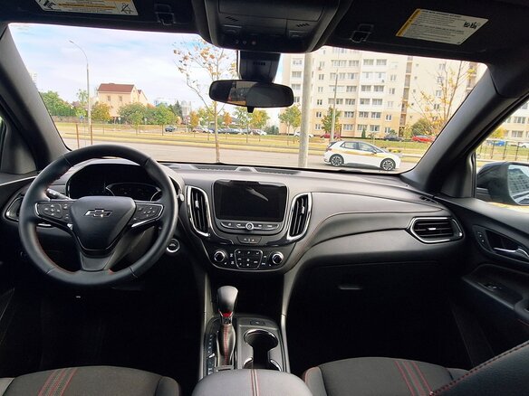 2023 Chevrolet Equinox III Рестайлинг, чёрный, 2000000 рублей - вид 5