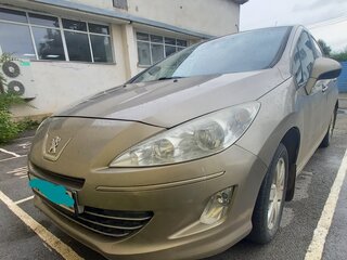 2012 Peugeot 408 I, бежевый, 800000 рублей, вид 5