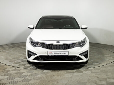 2019 Kia Optima IV Рестайлинг, белый, 2069700 рублей, вид 2