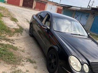 2003 Mercedes-Benz E-Класс 320 III (W211, S211), чёрный, 485000 рублей, вид 2