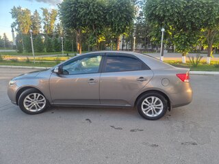 2010 Kia Cerato 5-speed II, серый, 680000 рублей, вид 4