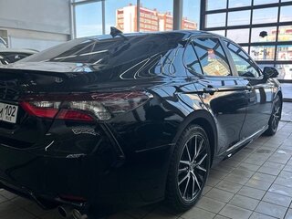 2021 Toyota Camry US Market VIII (XV70) Рестайлинг, чёрный, 3300000 рублей, вид 4