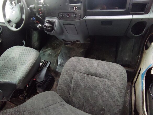 2012 Ford Transit, бежевый, 830000 рублей - вид 5