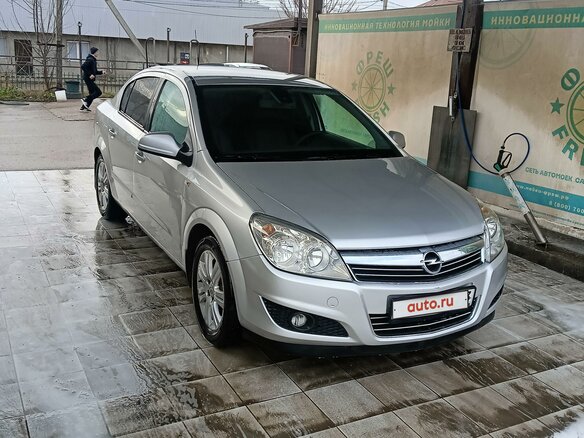 2010 Opel Astra H Рестайлинг, серебристый, 500000 рублей - вид 3
