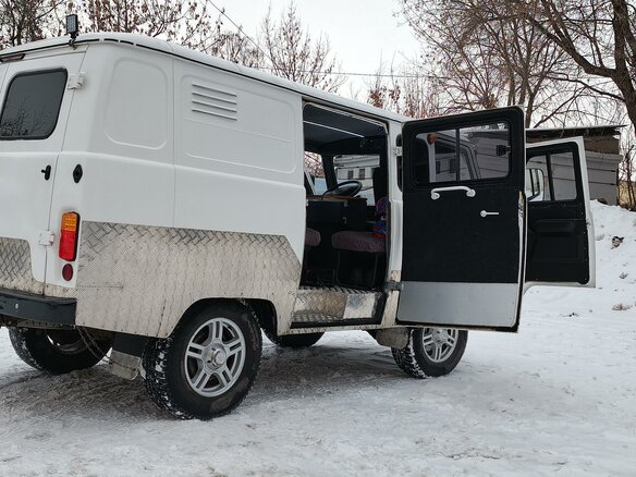 2013 УАЗ 3909, белый, 750000 рублей - вид 13
