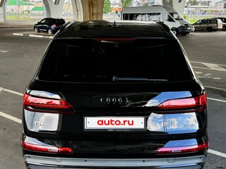 2020 Audi Q7 55 TFSI II (4M) Рестайлинг, чёрный, 3520000 рублей, вид 4