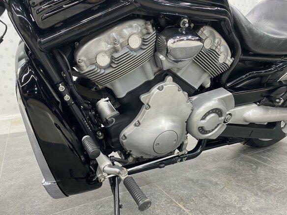 2004 Harley-Davidson V-Rod, чёрный, 620000 рублей - вид 7