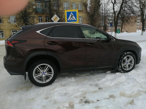 2017 Lexus NX 300 I Рестайлинг, коричневый, 3800000 рублей - вид 12