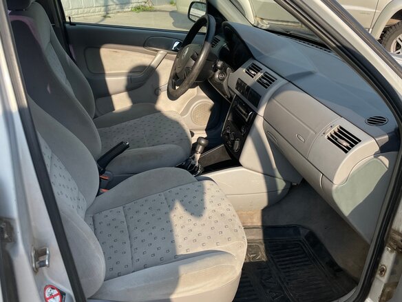 2004 Volkswagen Pointer, серебристый, 225000 рублей - вид 5