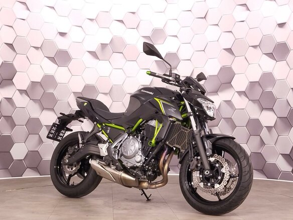 2019 Kawasaki Z 650, чёрный