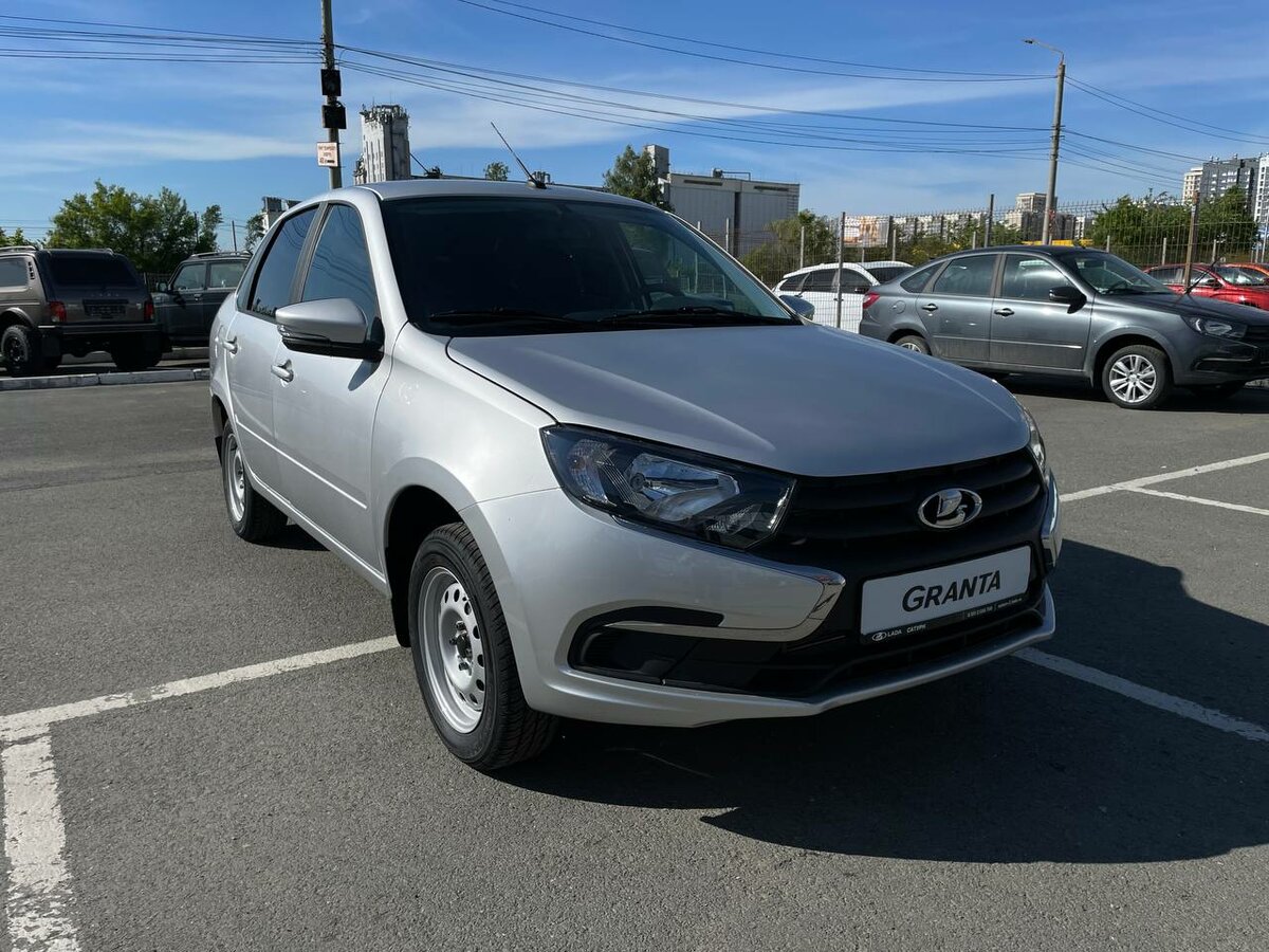 Открыть фотографии: Lada (ВАЗ) Granta I Рестайлинг