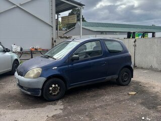1999 Toyota Yaris I, синий, 195000 рублей, вид 3