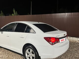 2011 Chevrolet Cruze I, белый, 570000 рублей, вид 3