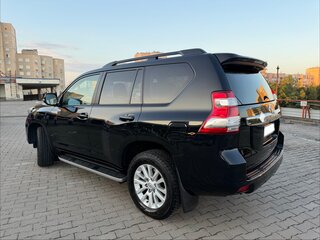 2015 Toyota Land Cruiser Prado 5-speed 150 Series Рестайлинг 1, чёрный, 4447000 рублей, вид 3