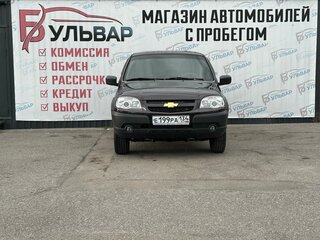 2018 Chevrolet Niva I Рестайлинг, коричневый, 840000 рублей, вид 2