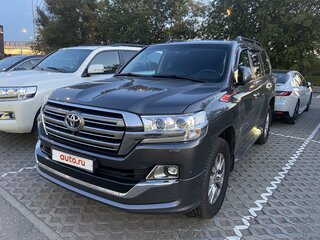 2016 Toyota Land Cruiser 200 Series Рестайлинг 2, серый, 7300000 рублей, вид 1
