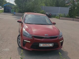 2019 Kia Rio IV, красный, 1560000 рублей, вид 1