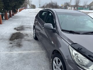 2014 Hyundai Solaris I, чёрный, 750000 рублей, вид 4